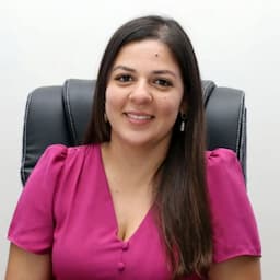 Ludmila Maria de Moura Siqueira
